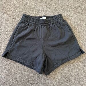 Abercrombie Gray Quilted Sunday Shorts